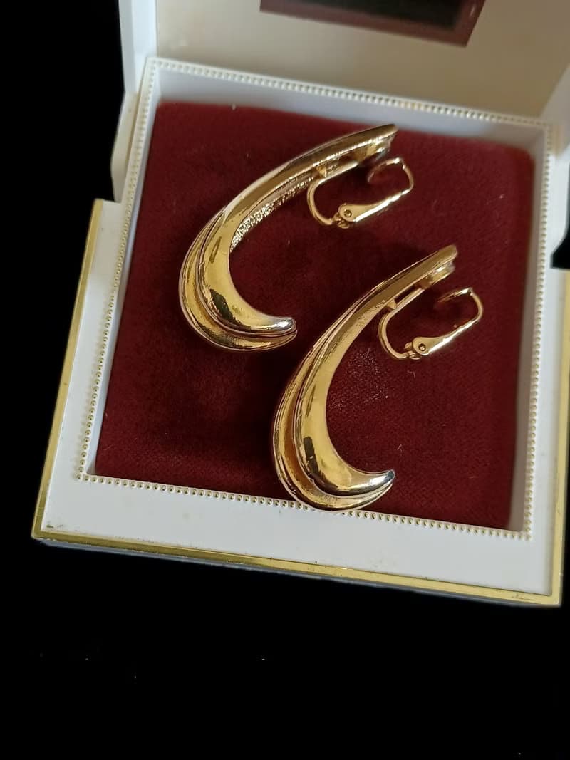vintage jewelry  古典金色勾型夾式耳環