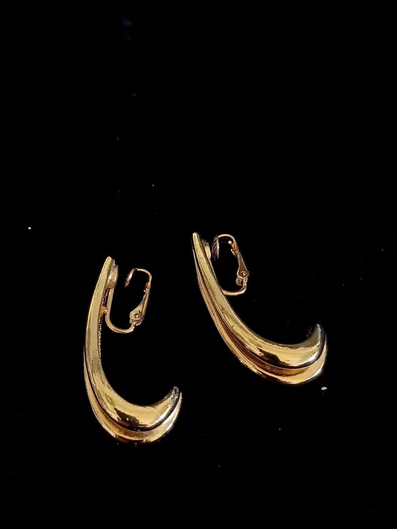 vintage jewelry  古典金色勾型夾式耳環