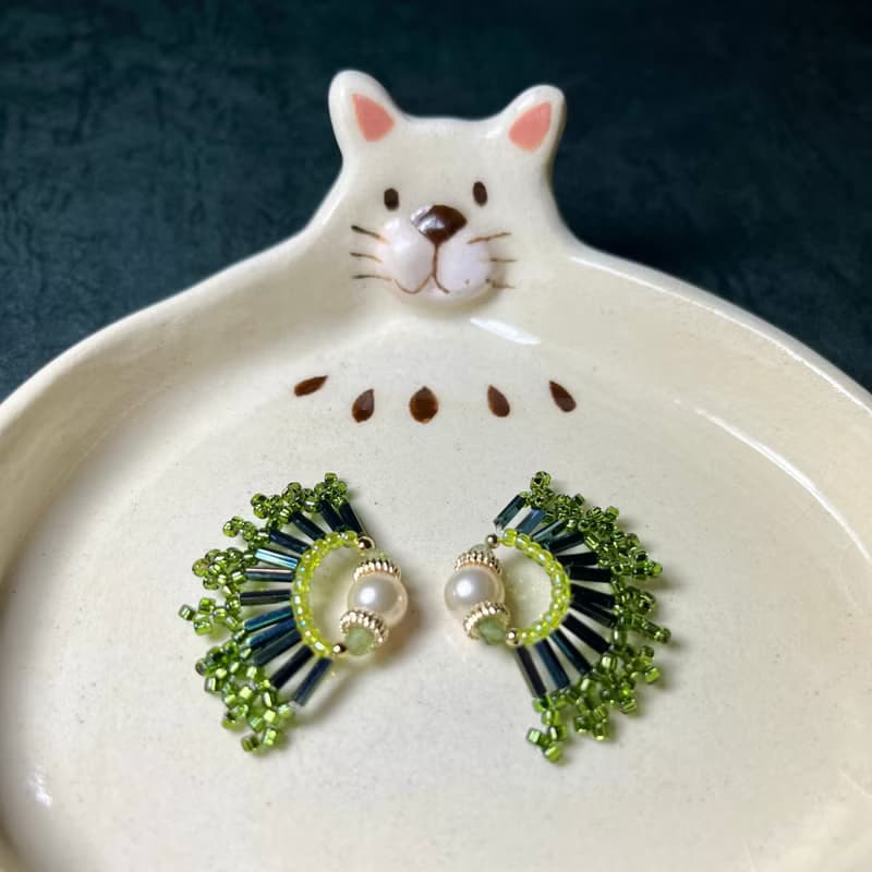 A Lu 銀杏扇葉珠花耳針耳飾/飾品/純手工編製 原創限量款