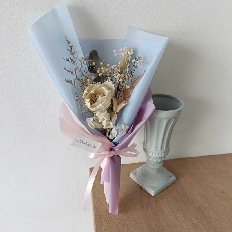 畢業花束禮物 香水瓶金莎愛心型永生玫瑰花束情人節生日告白求