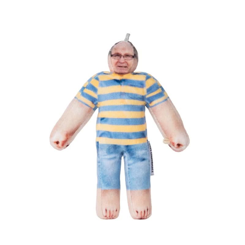 Robert 63, Casual Attire