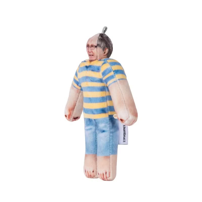 Robert 63, Casual Attire