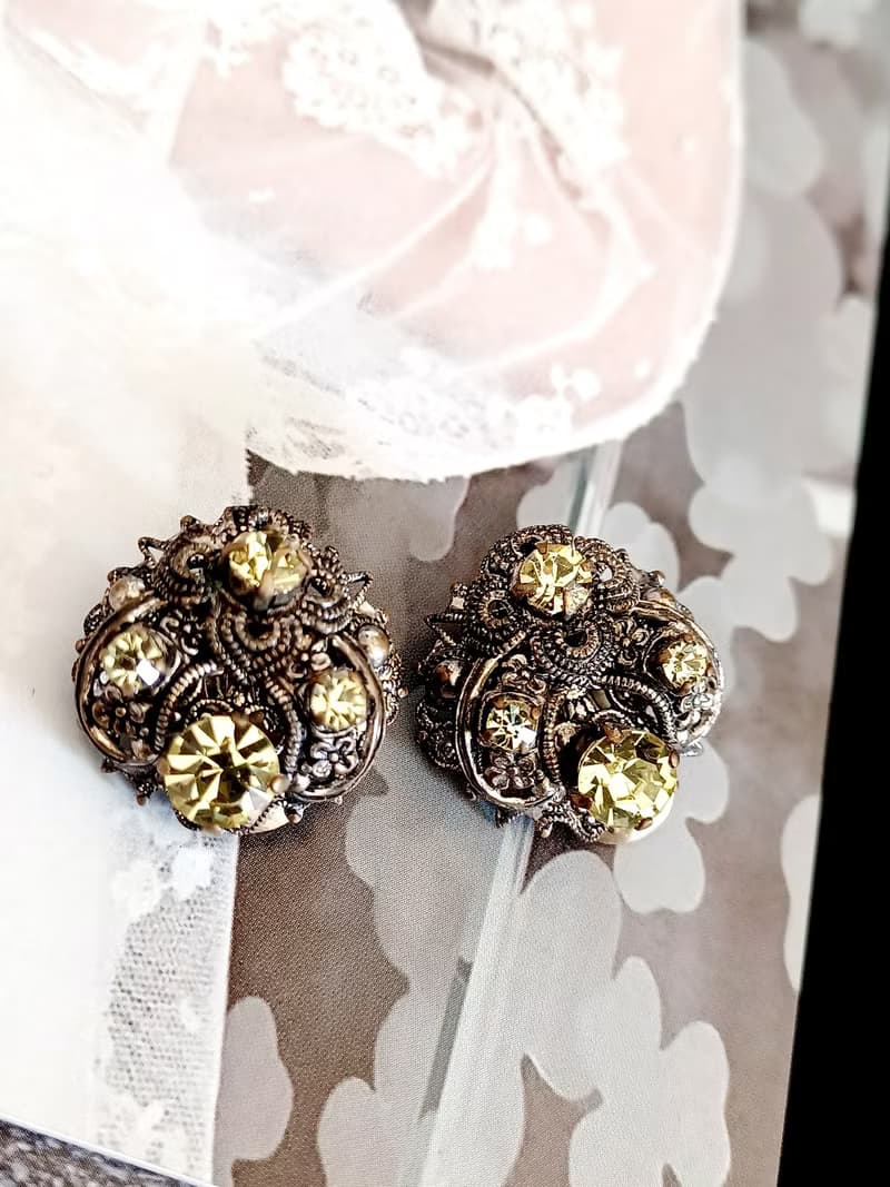vintage jewelry  西德製 古董儽絲綴萊茵鑽造型 夾式耳環