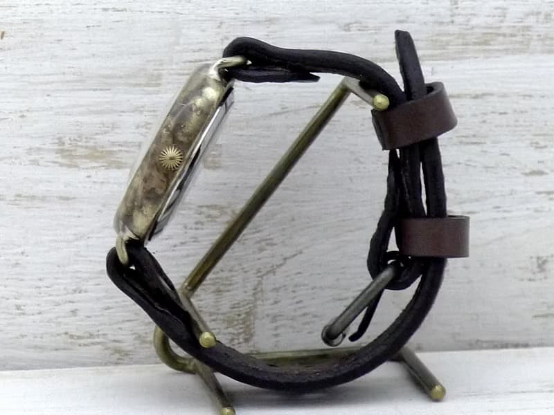 手作り腕時計 BHW128 手巻きBrass(真鍮)36mmクッションケース ミシンステッチBR アラビア数字 Hand craft watch