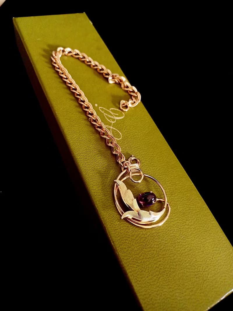 vintage jewelry SARAH COV 典雅金色藤葉 手鍊