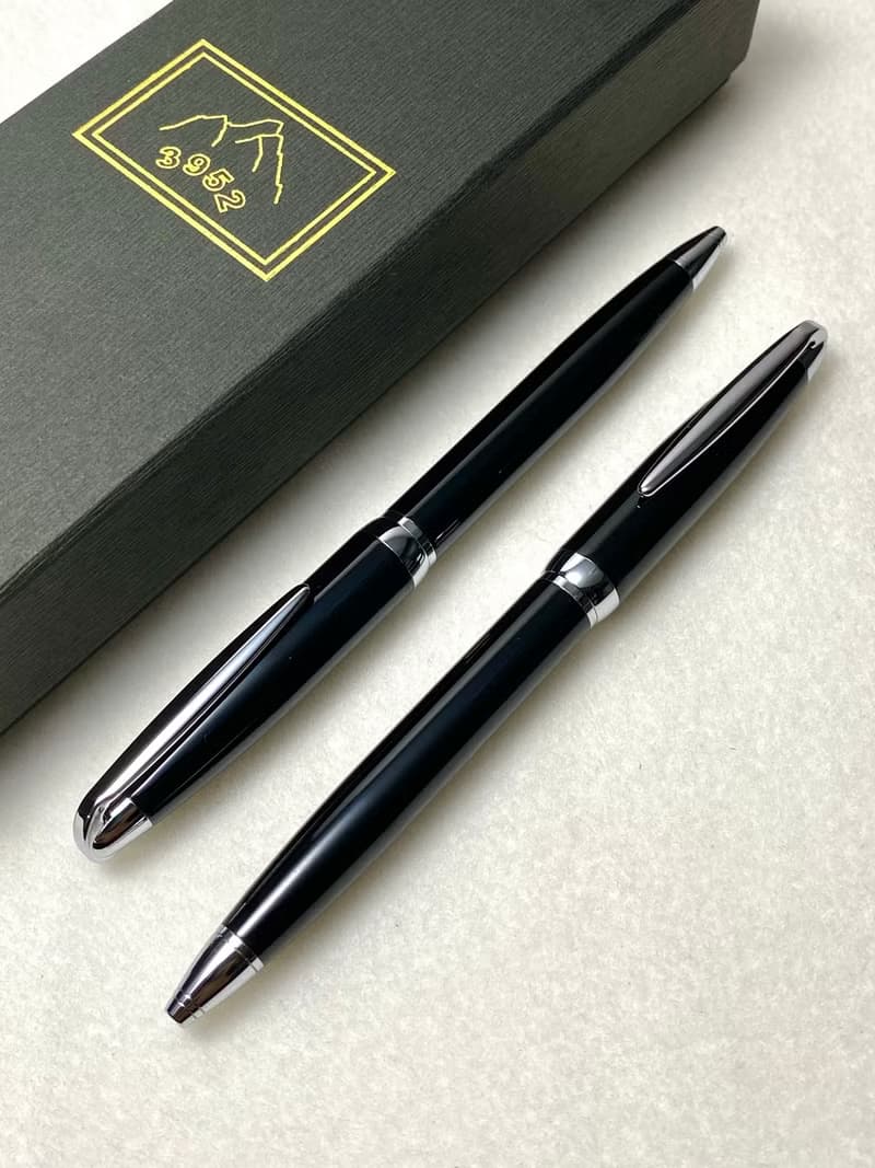 3952老山羊-綺羅星 黑色鋼琴烤漆 原子筆