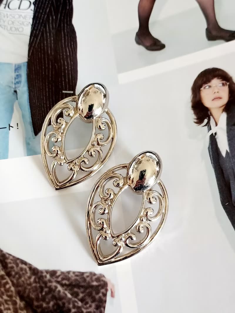 vintage jewelry  唯美氣質騰雲造型 針式耳環