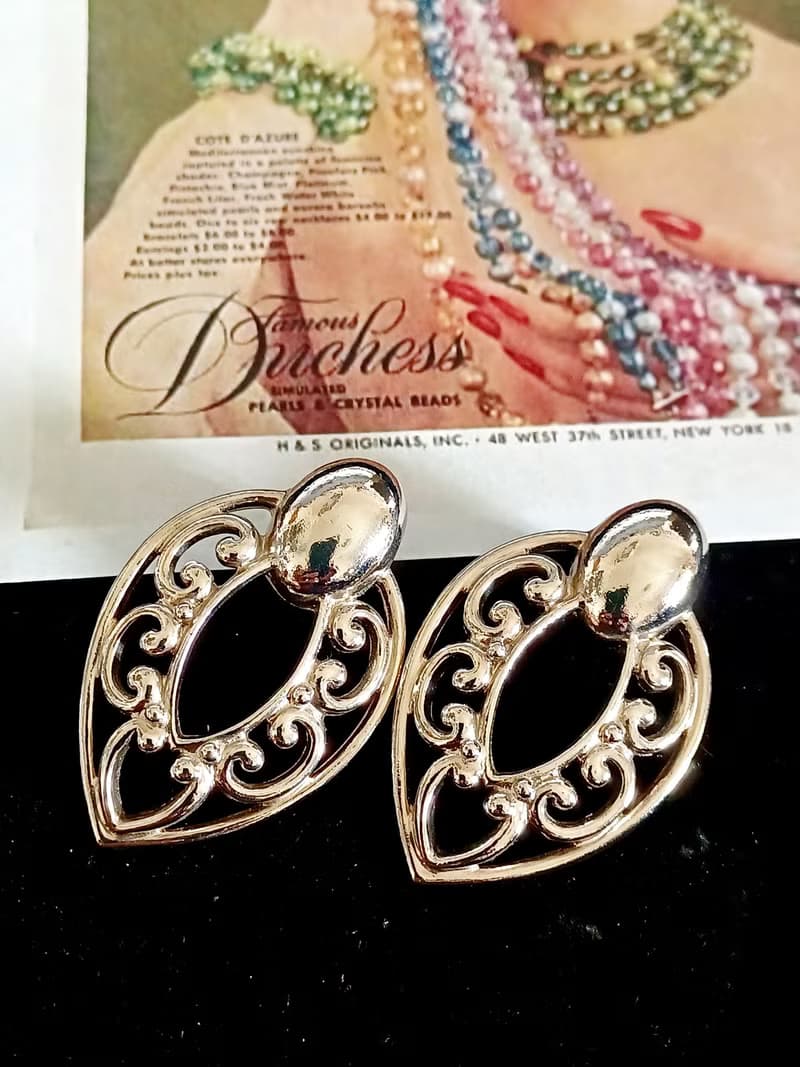vintage jewelry  唯美氣質騰雲造型 針式耳環