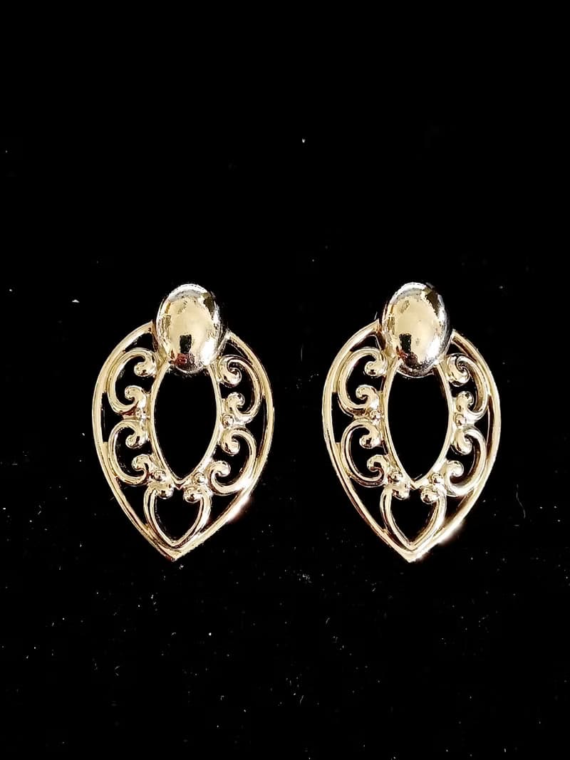 vintage jewelry  唯美氣質騰雲造型 針式耳環