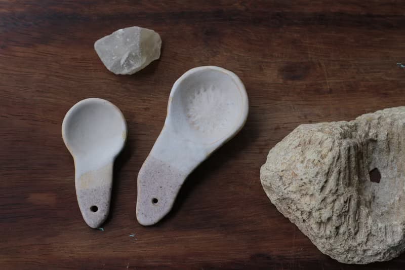 純手捏粉色小鳥形象陶瓷湯匙/陶匙(1對)