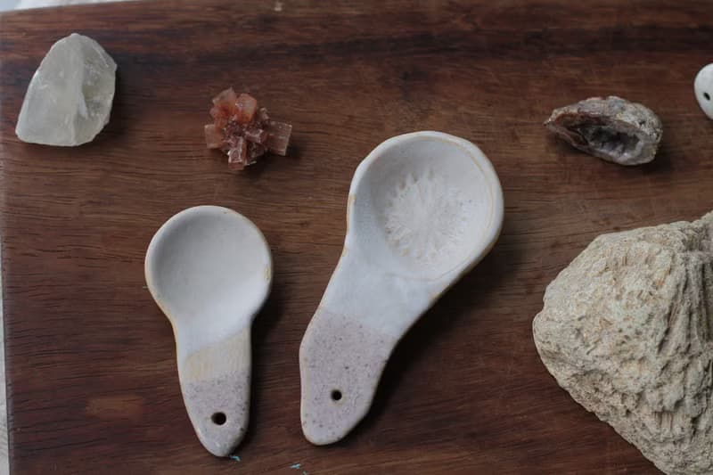 純手捏粉色小鳥形象陶瓷湯匙/陶匙(1對)