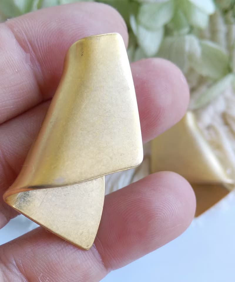 Vintage Jewelry 西洋古董飾品  啞光 金色調 簡約彎折 針式耳環