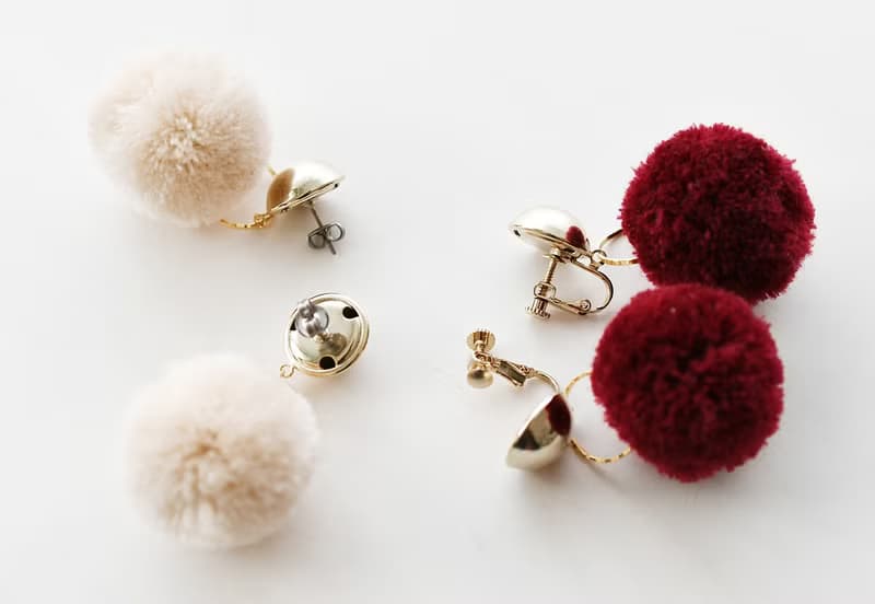 イヤリング/Pompon tassel earrings/Gold dome