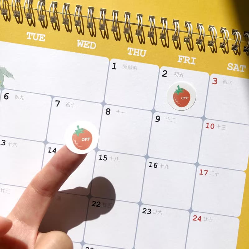 2025月掛曆 FaFa的蔬果園 +贈休假貼紙