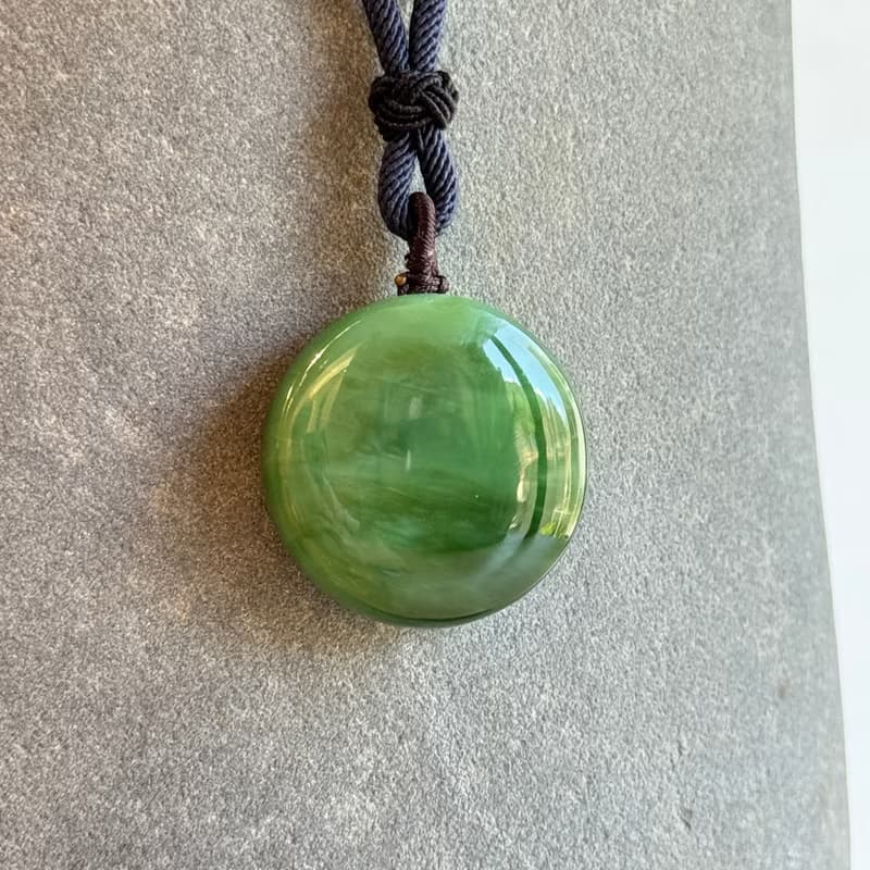 蘊玉之心 - 北極玉光系列 - 台灣設計雕刻之翠玉項鍊