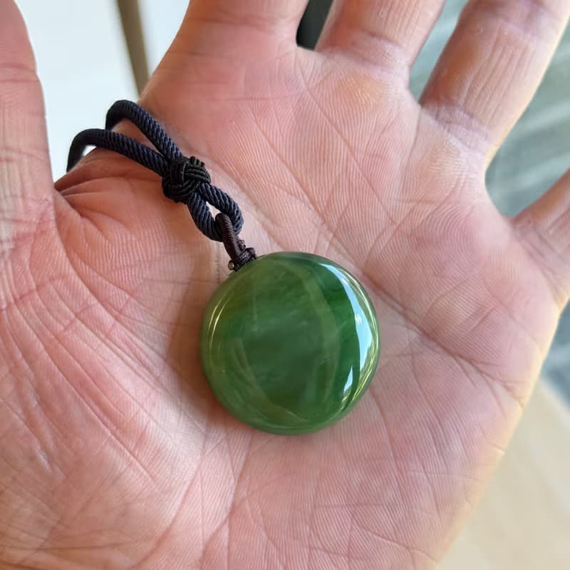 蘊玉之心 - 北極玉光系列 - 台灣設計雕刻之翠玉項鍊