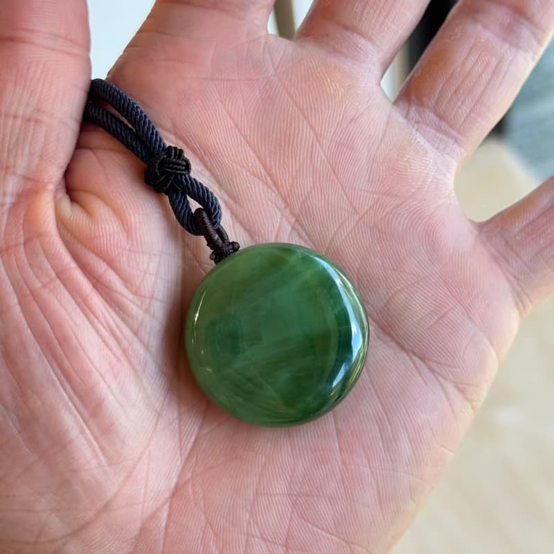 蘊玉之心 - 北極玉光系列 - 台灣設計雕刻之翠玉項鍊