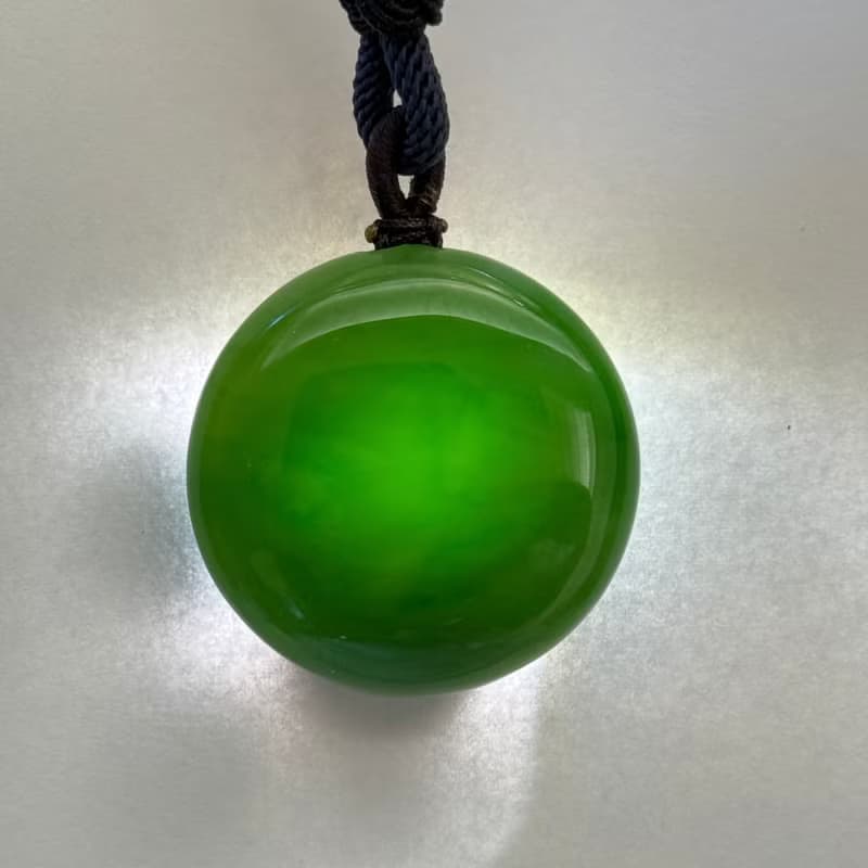 蘊玉之心 - 北極玉光系列 - 台灣設計雕刻之翠玉項鍊