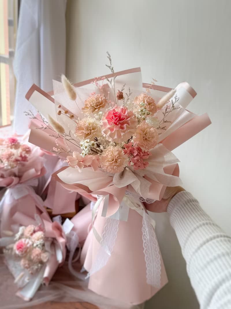 【母親節花束】媽媽的少女心 漸層康乃馨花束 母親節禮物