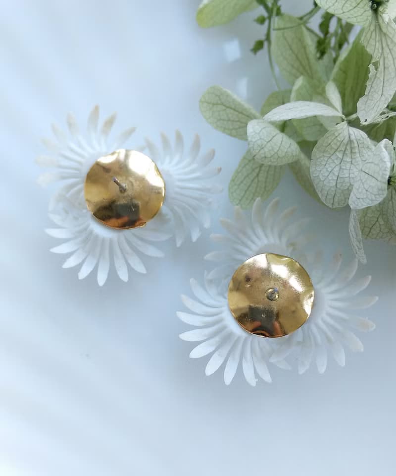 Vintage Jewelry 西洋古董飾品 軟膠 白色系 花卉 小花 針式耳環
