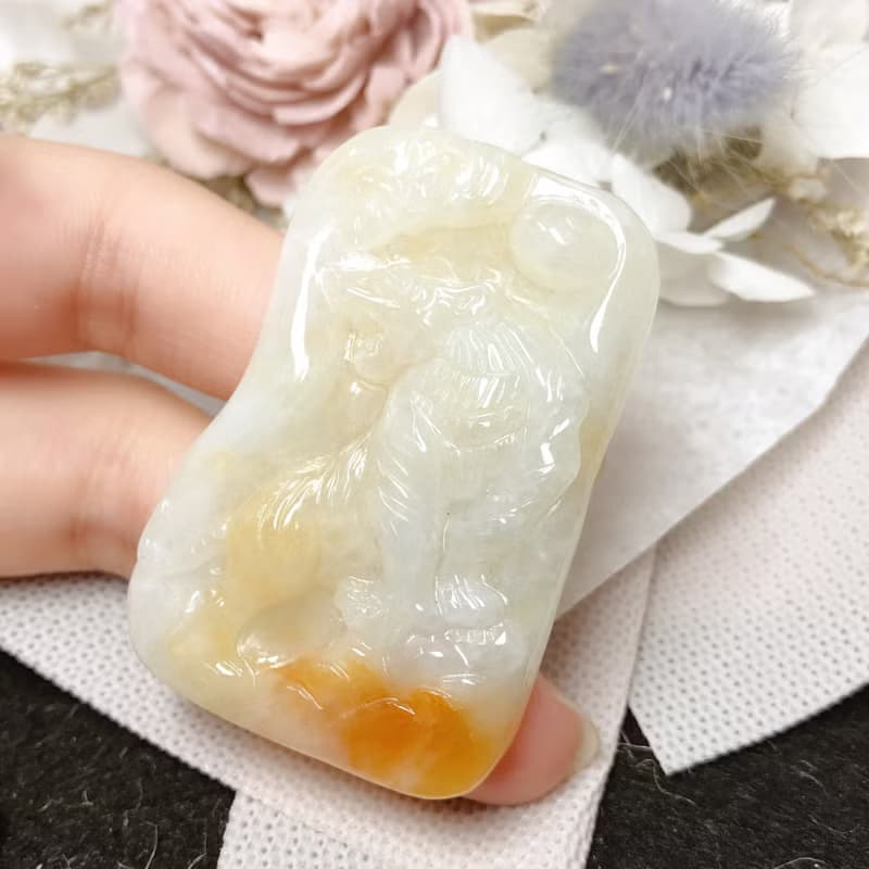 飄黃翡翡翠上山虎牌項鍊 | 天然緬甸玉A貨翡翠 | 送禮