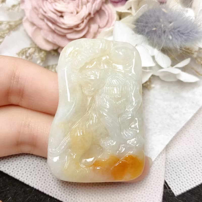 飄黃翡翡翠上山虎牌項鍊 | 天然緬甸玉A貨翡翠 | 送禮