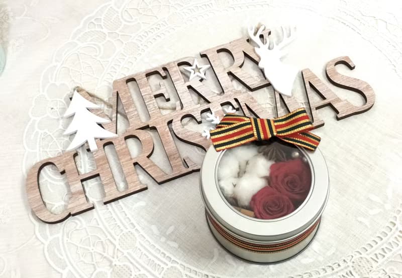  l 聖誕快樂 開窗鐵盒不凋花禮 l *聖誕節*耶誕節*Merry Christmas*裝飾*不凋花.恆星花.永生花*交換禮物