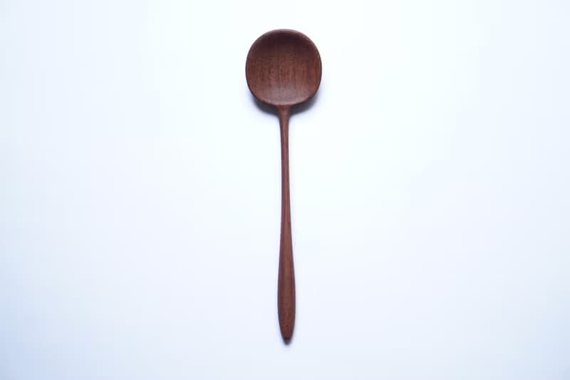 木のスープスプーン, ウォルナット