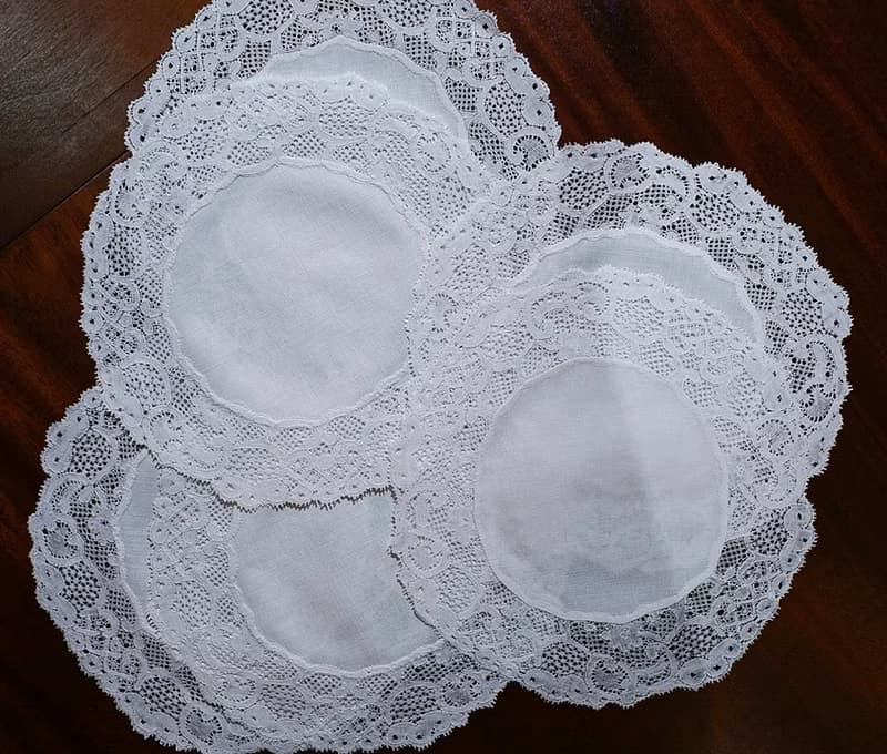 滾花邊圓形蕾絲餐墊 - 西洋古董