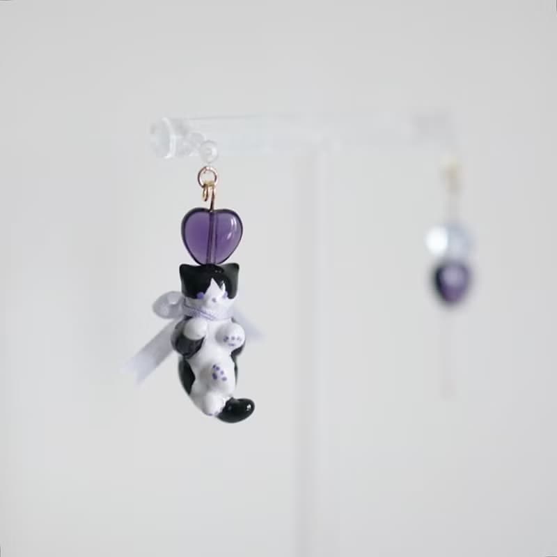|獨角森林| 深紫色的魔法棒-賓士貓 耳環/耳夾