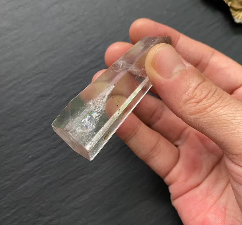 能量擺件-天使之翼 天然異像金字塔冰透藍針彩虹白水晶共生幽靈柱