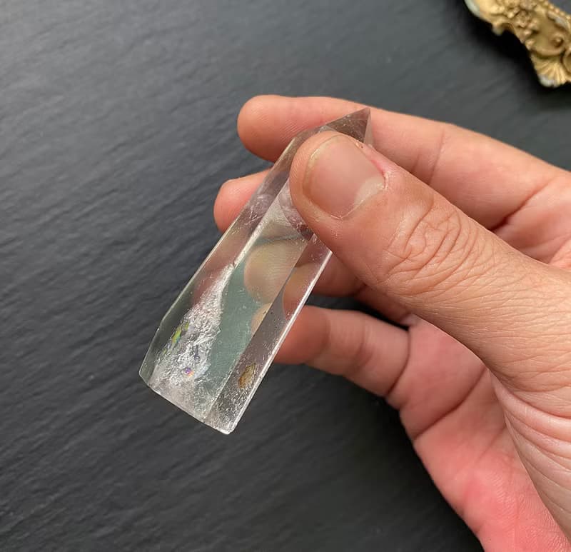 能量擺件-天使之翼 天然異像金字塔冰透藍針彩虹白水晶共生幽靈柱