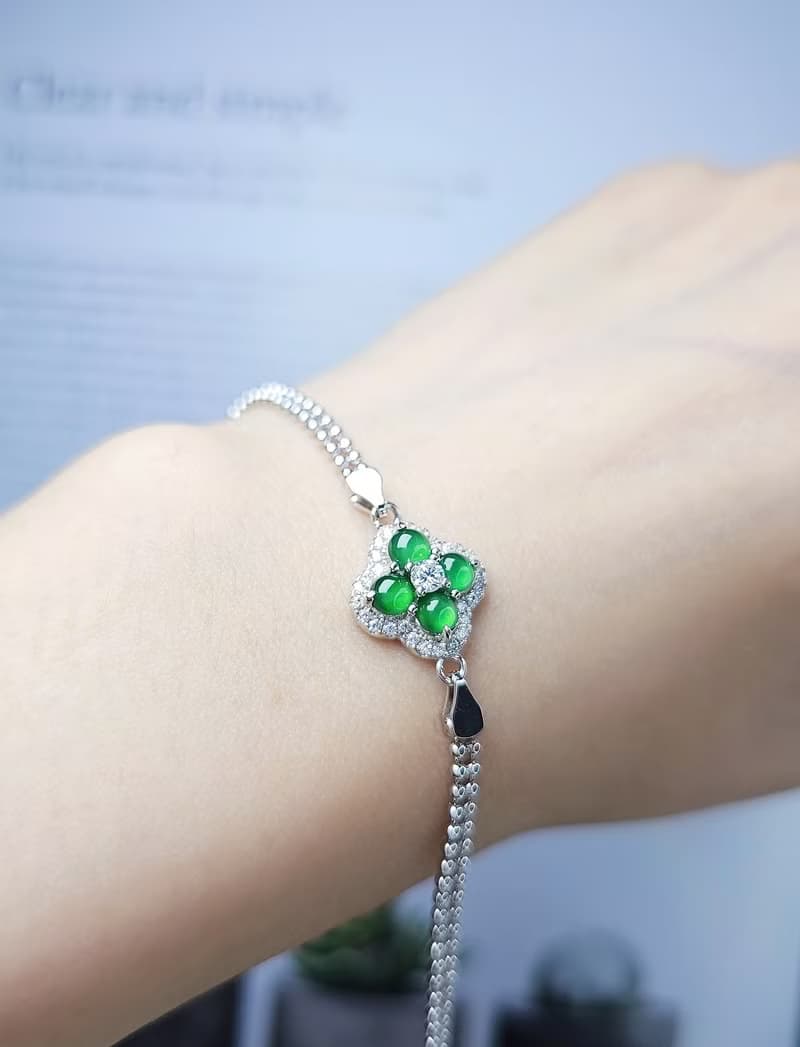 |幸運草|A貨翡翠冰玻放光陽綠蛋面純銀鍍18k四葉草雙層圓珠手鏈