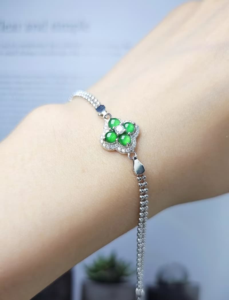 |幸運草|A貨翡翠冰玻放光陽綠蛋面純銀鍍18k四葉草雙層圓珠手鏈