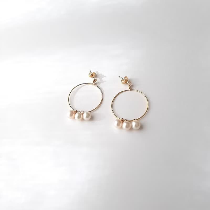K18　フープピアス　あこや真珠　パールピアス　あこやパール　日本の真珠 pearl earrings  珍珠耳環 珍珠耳环 진주귀걸이
