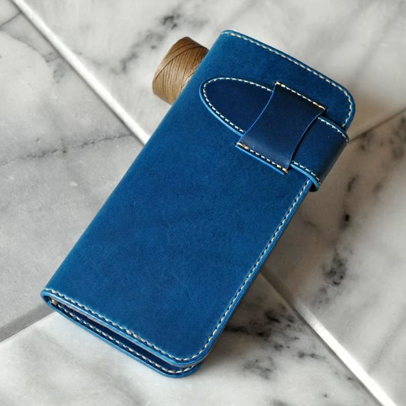 カード収納重視の長財布　No.4　ブッテーロ