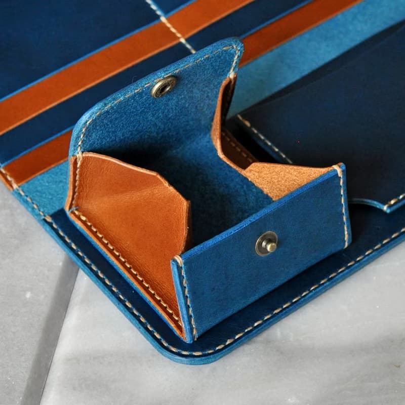 カード収納重視の長財布　No.4　ブッテーロ