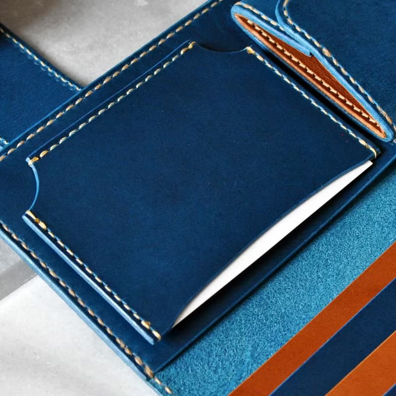 カード収納重視の長財布　No.4　ブッテーロ