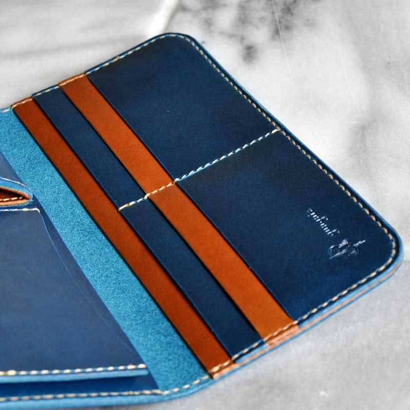 カード収納重視の長財布　No.4　ブッテーロ