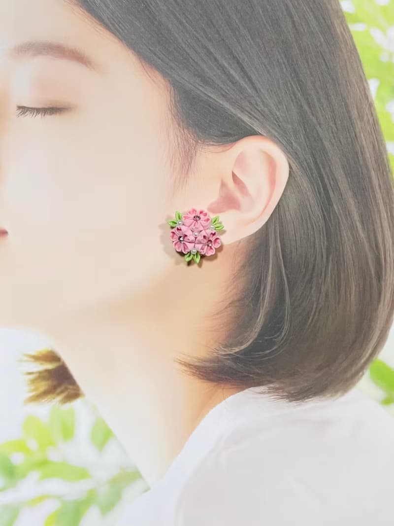 【大人可愛い】桜のピアス　華やか ピンクの桜    桜　桜咲く　イヤリング