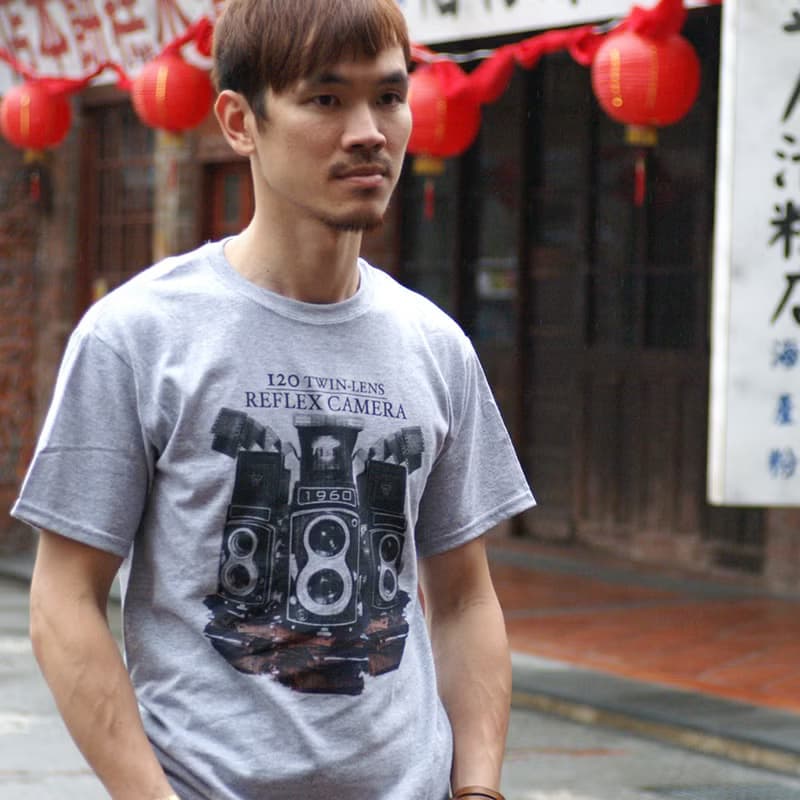 【絕版特惠】復古T-shirt-牡丹相機(中麻灰色)