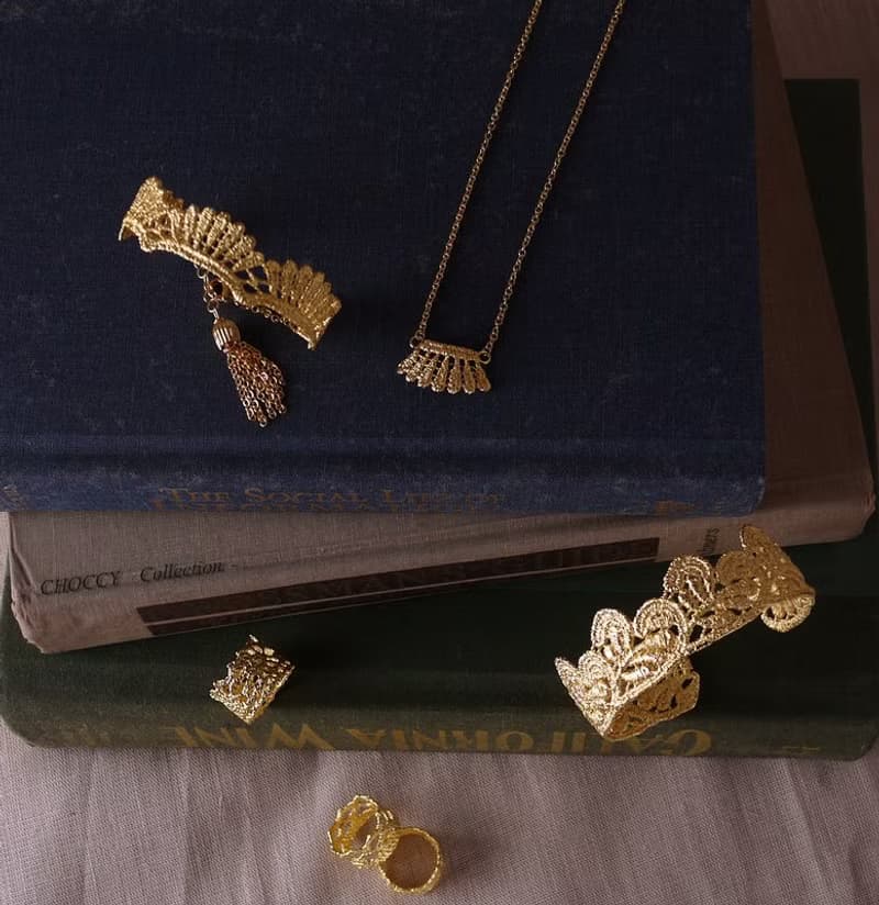 Queen Elisabeth伊莉莎白皇冠手環/金色/蕾絲