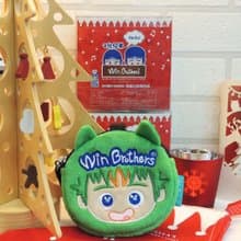 大允絨毛大頭手拿包-聖誕包裝版 winbrothers coin wallet doll  (B-win MAX's)