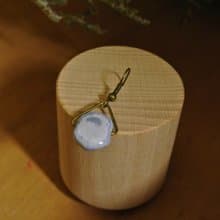 【 T - C 】耳環 日本白瓷 瓷器  限量 自然釉色 無限看不膩色調 攝氏1350高溫燒製