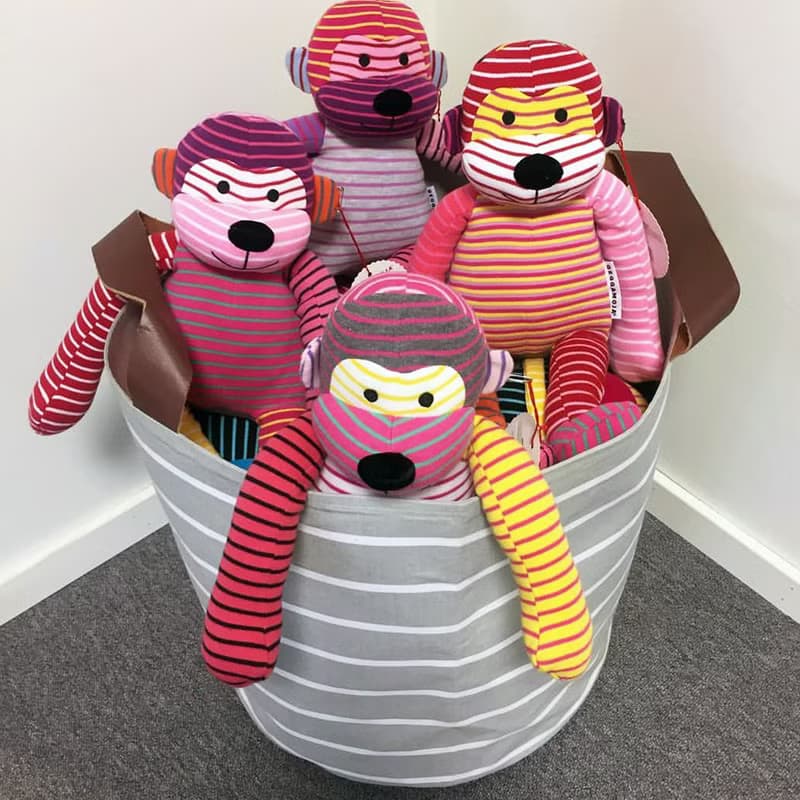 【贈禮盒包裝】北歐童裝瑞典有機棉小猴手工安撫玩具 紅