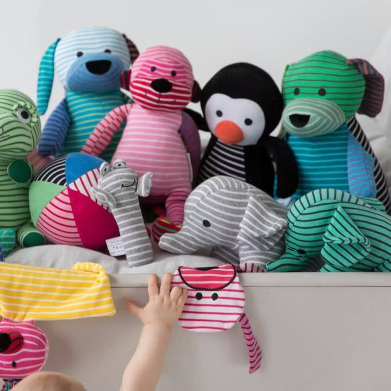 【贈禮盒包裝】北歐童裝瑞典有機棉小猴手工安撫玩具 紅