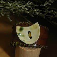 【 T - C 】手環 手鐲 皮革 牛皮 日本白瓷 瓷器  限量 自然釉色 無限看不膩色調 攝氏1350高溫燒製