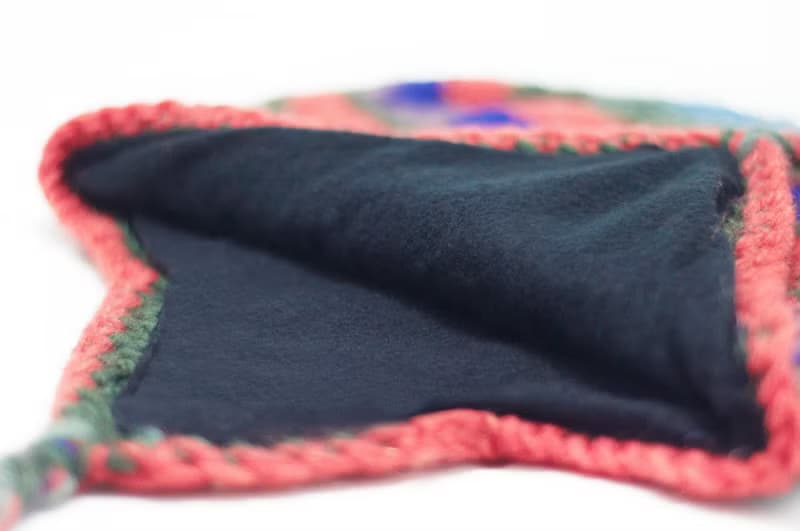 情人節 手工針織羊毛帽 / 手工內刷毛針織帽 / 飛行毛帽 / 針織毛帽 / 毛線帽 - 東歐風幾何圖案 ( 手工限量一件 )