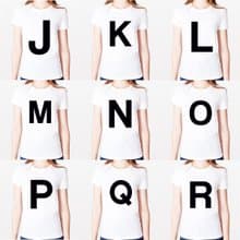 Big J K L M N O P Q R 女生短袖T恤-白色 英文字母 文字 時尚