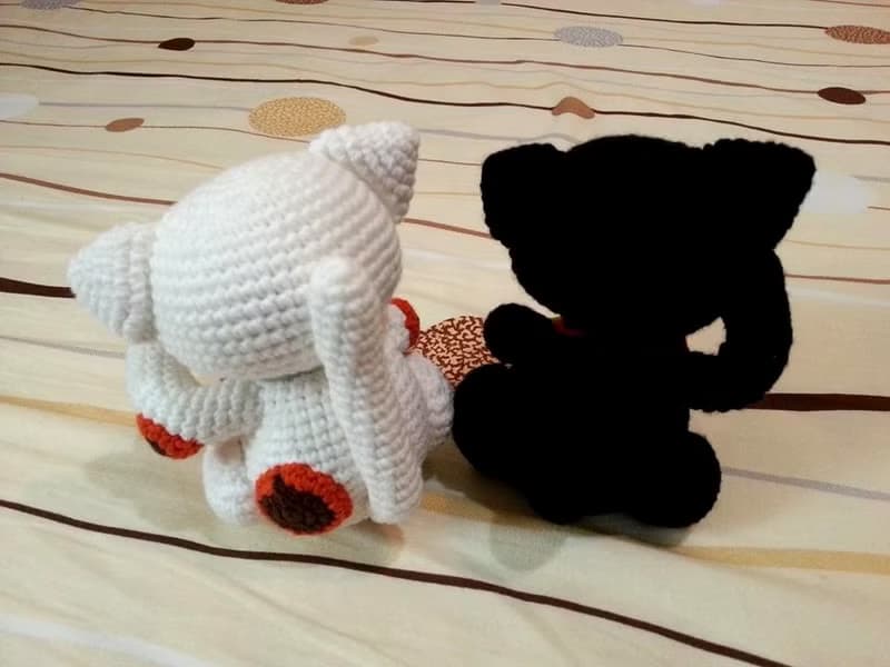 【Knitting】帶來幸福的招財貓(白色母貓紅金魚款)